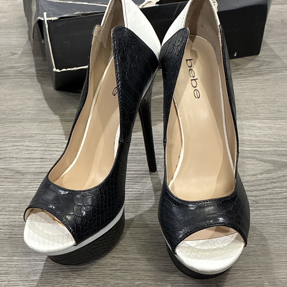 Bebe Black and White Faux Leather Snake Print Open Toe Platform Heels Size 8